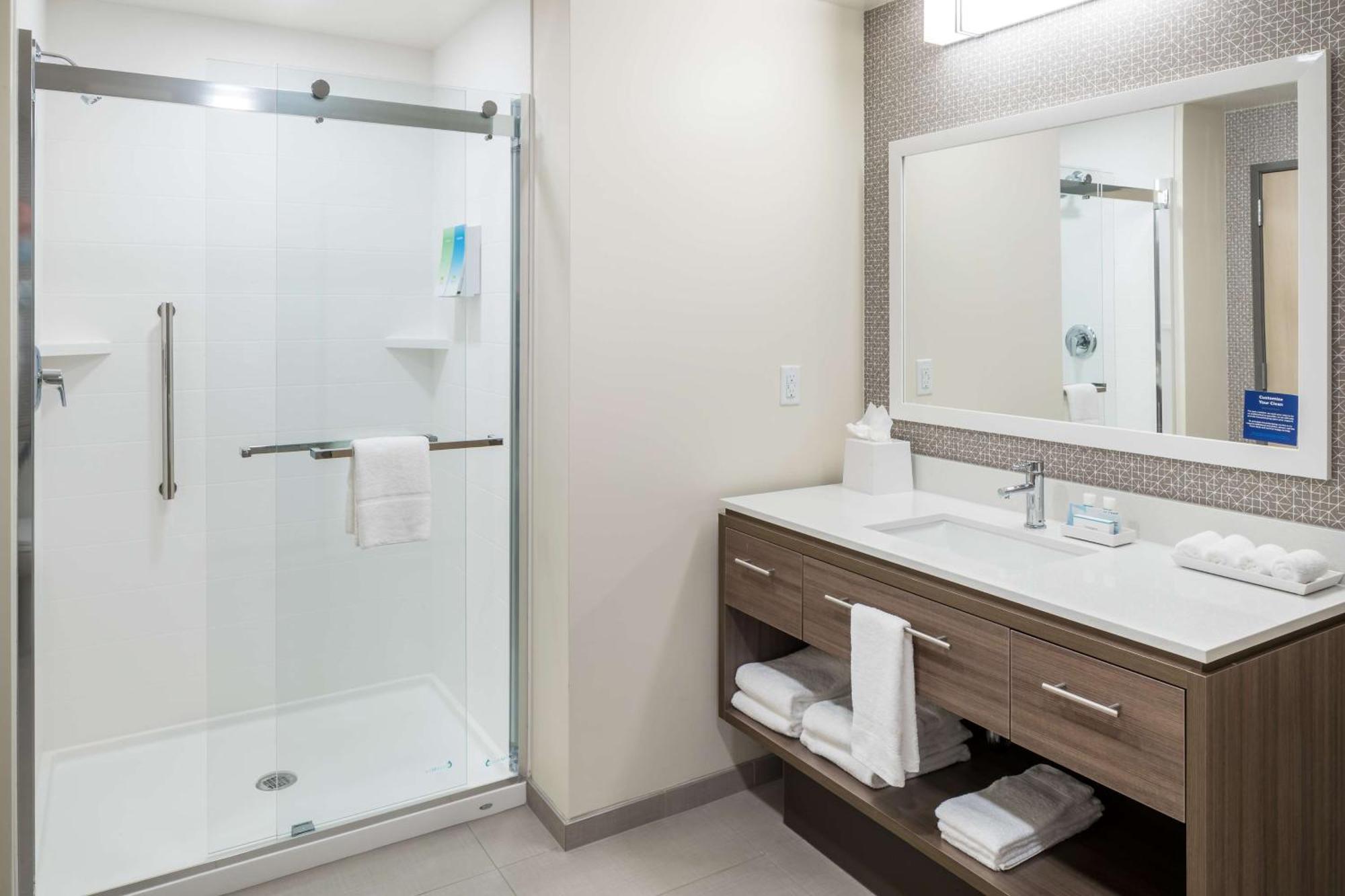 Home2 Suites By Hilton Cape Canaveral Cruise Port Экстерьер фото
