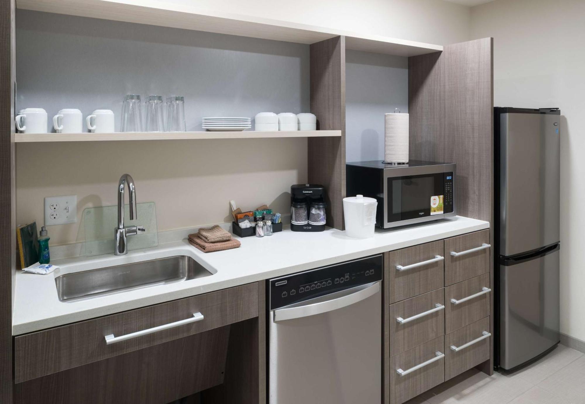 Home2 Suites By Hilton Cape Canaveral Cruise Port Экстерьер фото