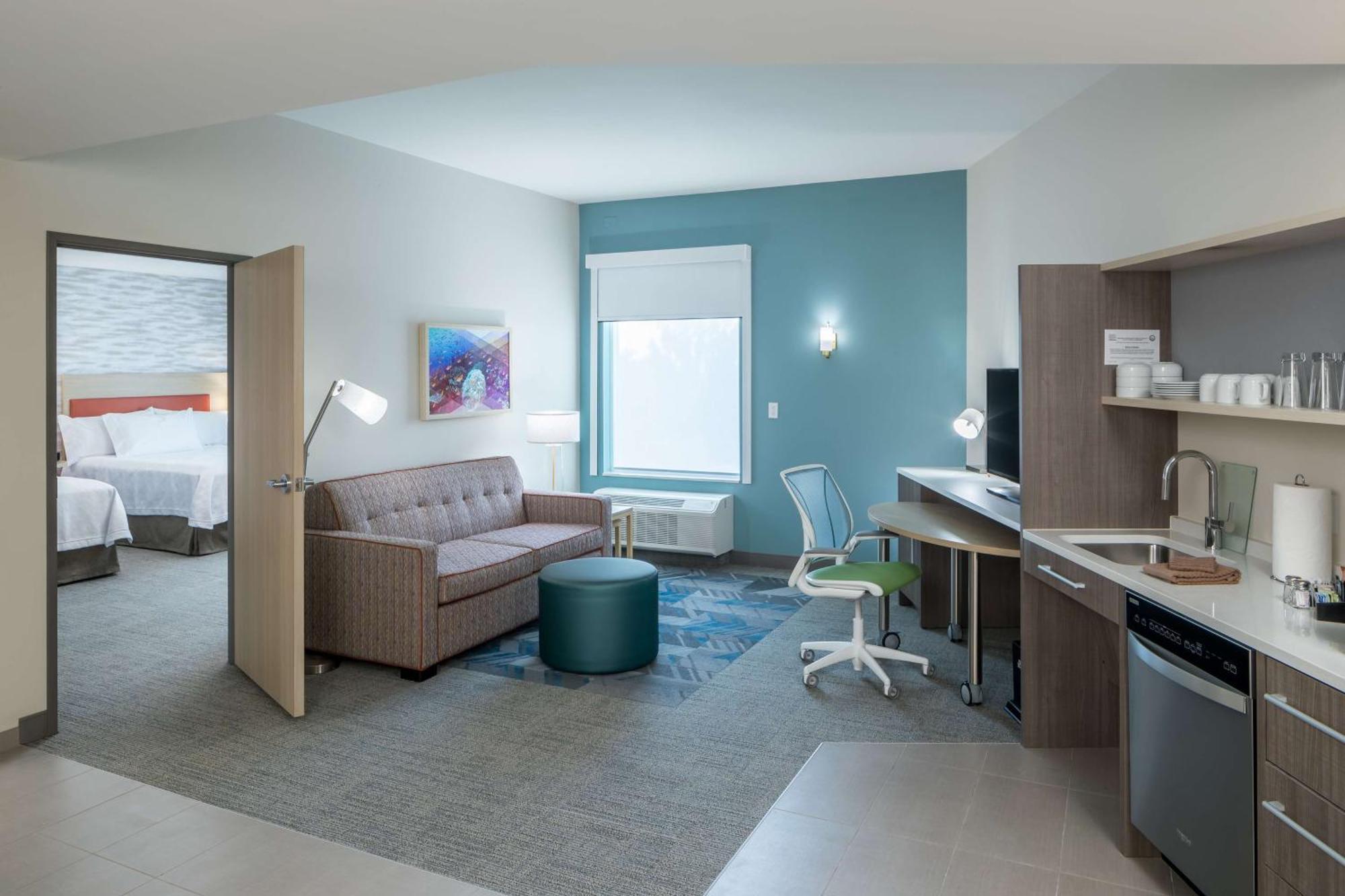 Home2 Suites By Hilton Cape Canaveral Cruise Port Экстерьер фото