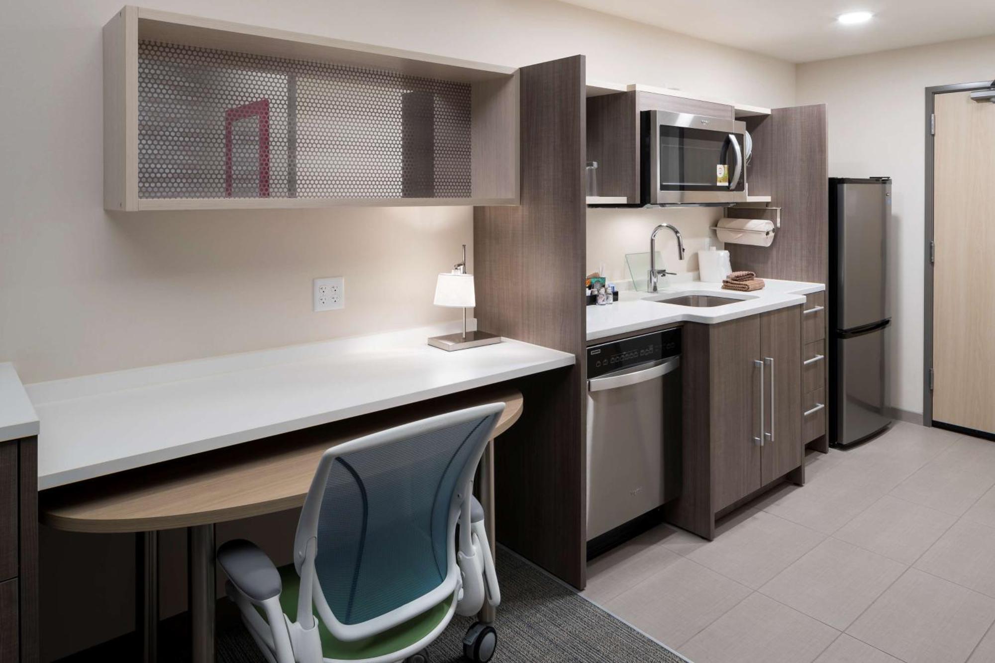 Home2 Suites By Hilton Cape Canaveral Cruise Port Экстерьер фото
