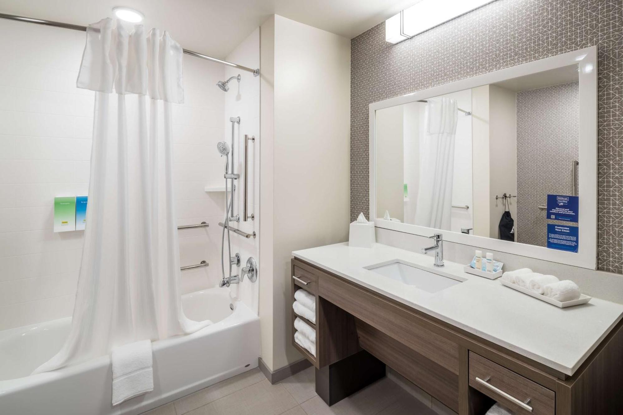 Home2 Suites By Hilton Cape Canaveral Cruise Port Экстерьер фото
