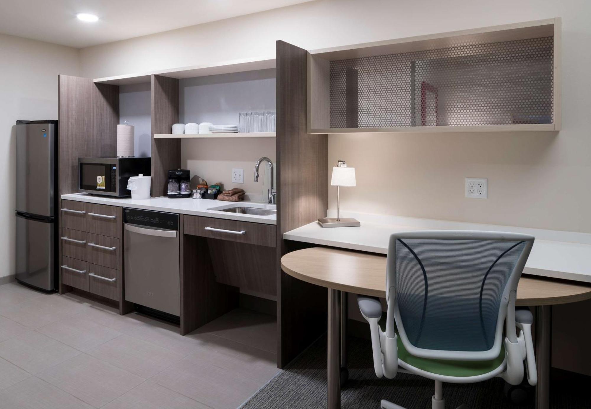 Home2 Suites By Hilton Cape Canaveral Cruise Port Экстерьер фото