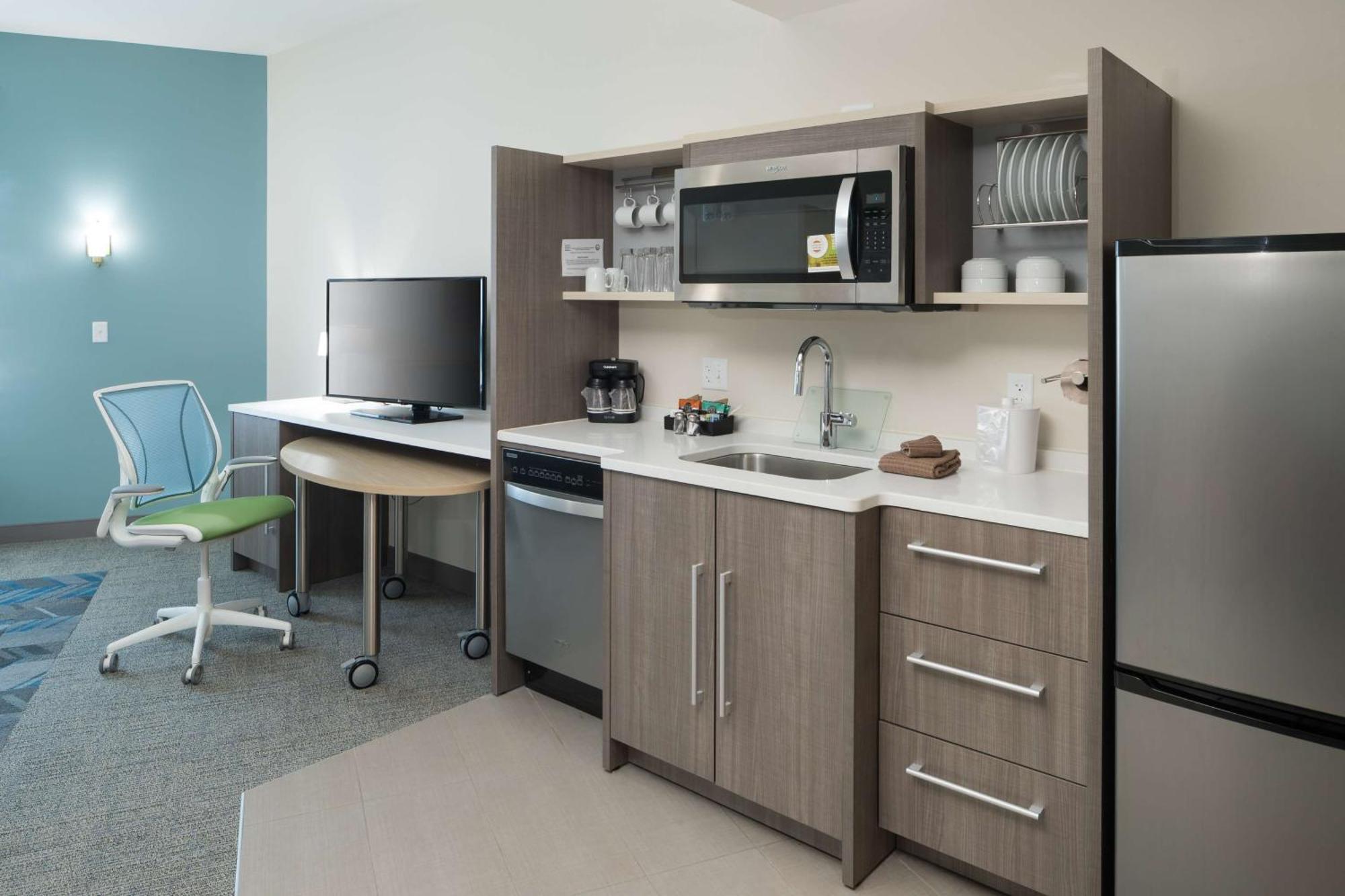 Home2 Suites By Hilton Cape Canaveral Cruise Port Экстерьер фото