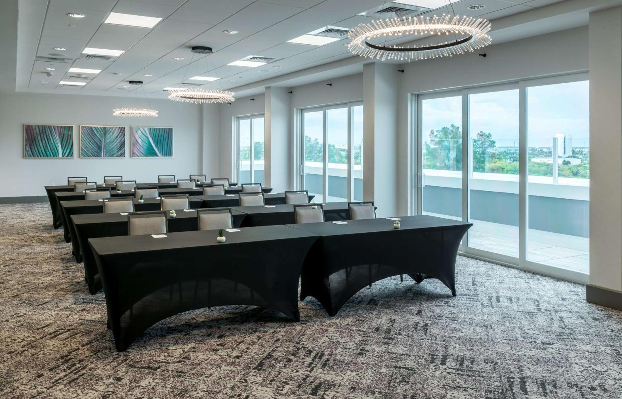 Home2 Suites By Hilton Cape Canaveral Cruise Port Экстерьер фото